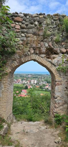 عکس قلعه باستانی صلصال لیسار