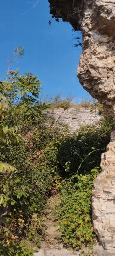 عکس قلعه باستانی صلصال لیسار