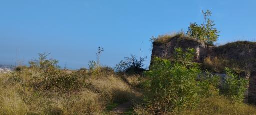 عکس قلعه باستانی صلصال لیسار