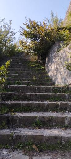 عکس قلعه باستانی صلصال لیسار