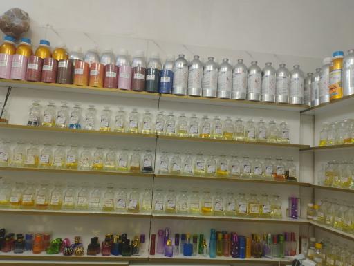 عکس عطر لوزی 
