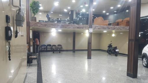 عکس نمایشگاه اتومبیل خیری