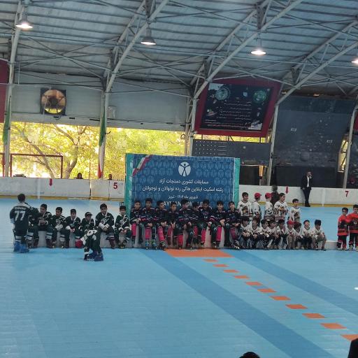 عکس مجتمع فرهنگی ورزشی سایمان