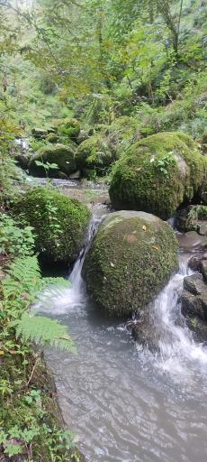 عکس آبشار زمرد حویق