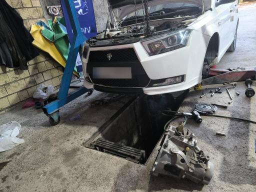 عکس تعمیرگاه صادقی