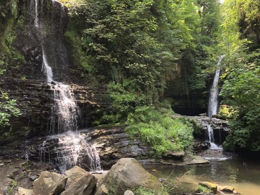 عکس آبشار زمرد حویق