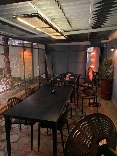 عکس کافه کتاب جوهر