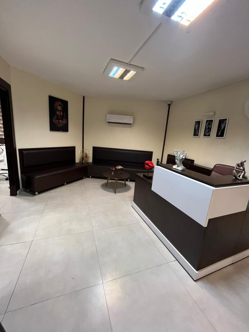 عکس مجموعه تخصصی زیبایی ژیوار