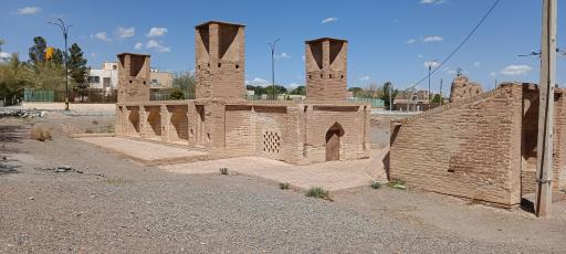 عکس آب انبار رباط کوهپایه