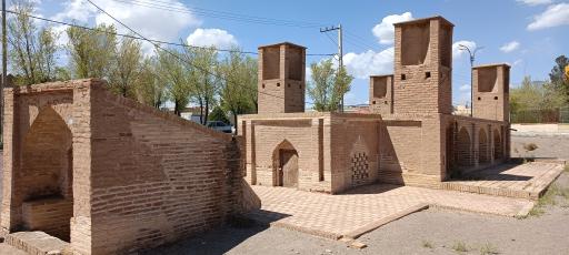 عکس آب انبار رباط کوهپایه