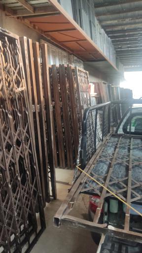 عکس بازار آهن شادآباد