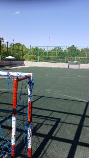 عکس زمین چمن مصنوعی 