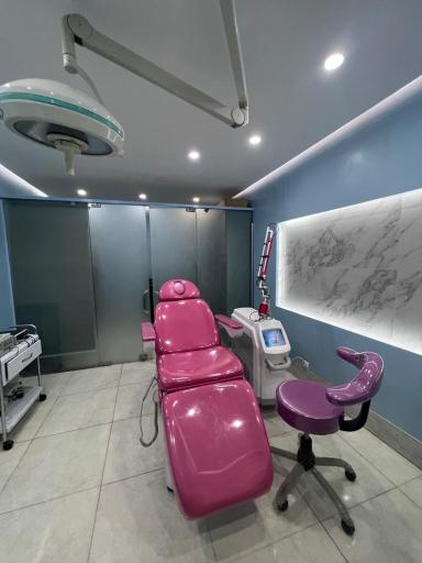 عکس کلینیک فوق تخصصی مینا