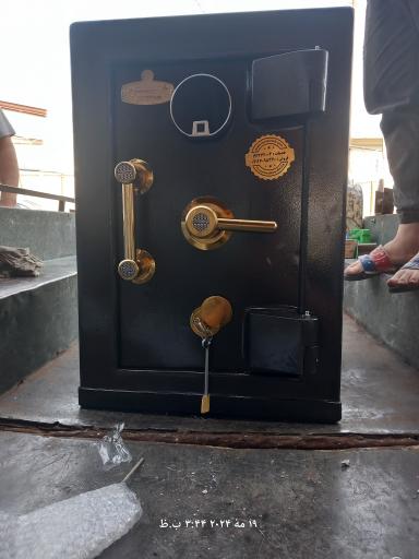 عکس گاوصندوق کاوه