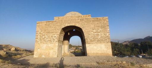 عکس چارتاقی زیگورات (آتشکده نیاسر)