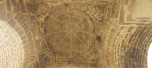 عکس چارتاقی زیگورات (آتشکده نیاسر)