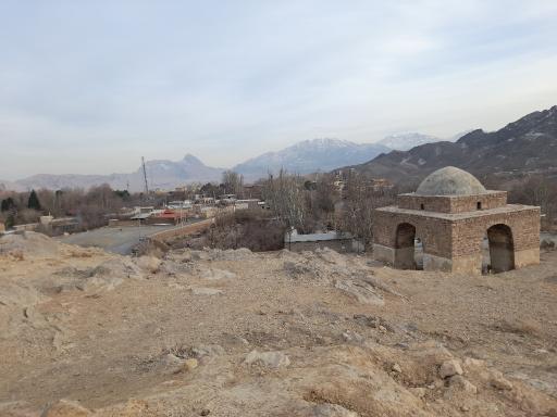 عکس چارتاقی زیگورات (آتشکده نیاسر)