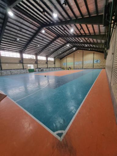 عکس سالن ورزشی امیرالمومنین جاجرود