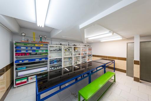 عکس متوسطه اول پسرانه علوی شعبه نیروی هوایی منطقه 13