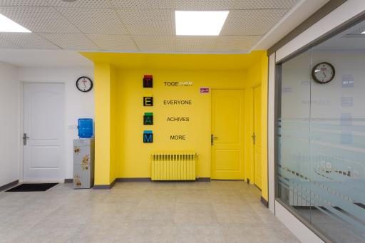 عکس متوسطه اول پسرانه علوی شعبه نیروی هوایی منطقه 13