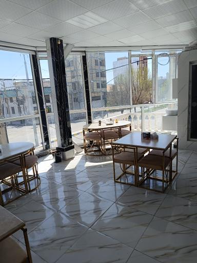 عکس کبابسرای پسران استاد جمعه