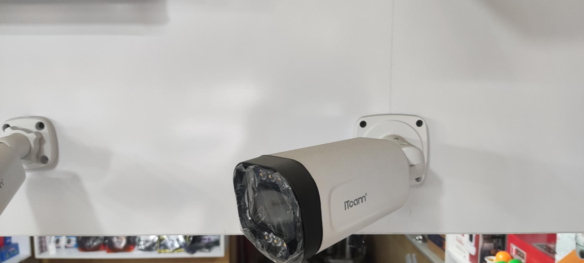 عکس کالای برق و دوربین اصغرنیا