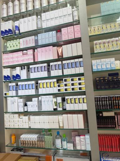 عکس لوازم آرایشی رامتین و رامان