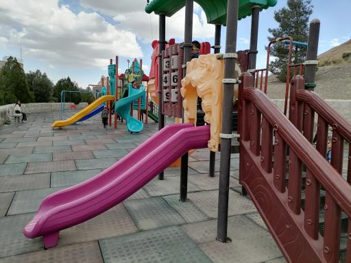 عکس زمین بازی کودکان