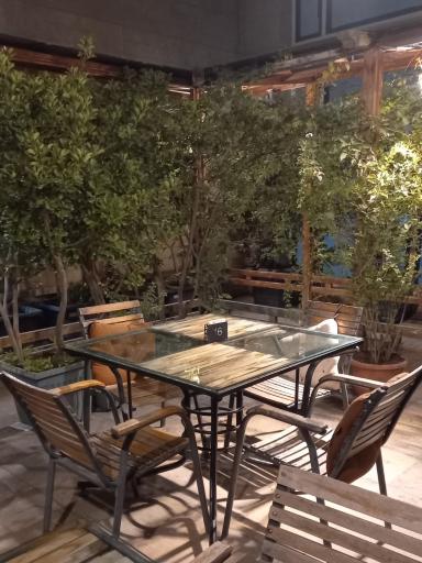 عکس رستوران مجلل رویال