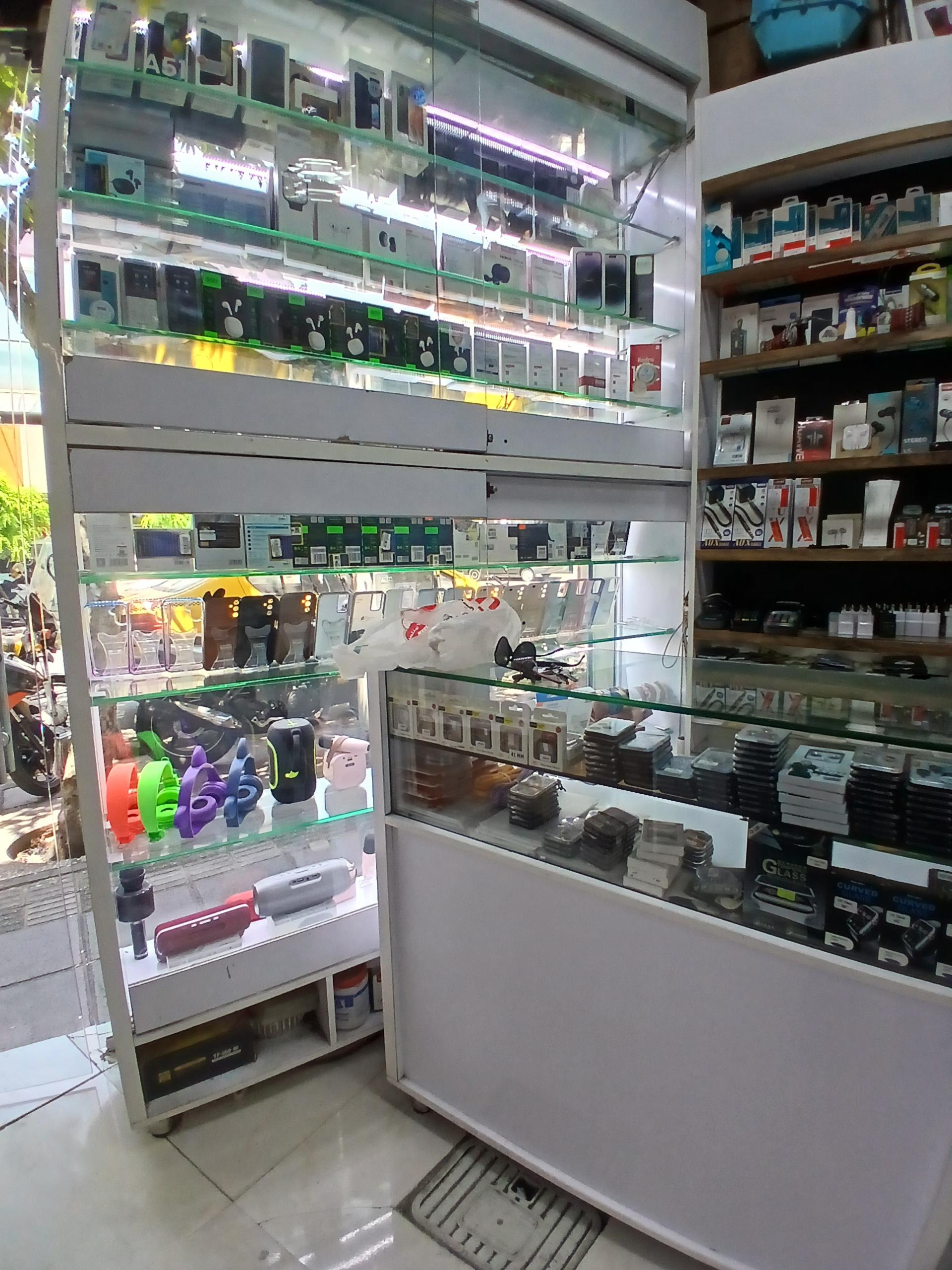 عکس تعمیر موبایل نعمت الهی