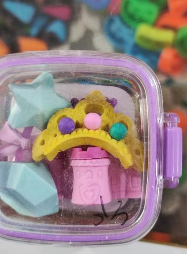 عکس محصولات فرهنگی و کافی نت مانی