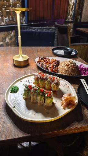 عکس رستوران آسیایی سوشی سو