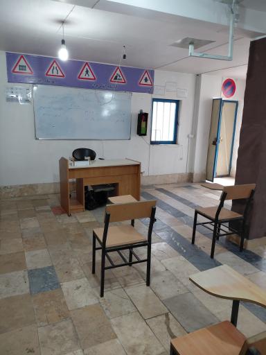 عکس آموزشگاه رانندگی باران