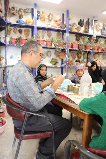 عکس کارگاه عروسک سازی تالار هنر