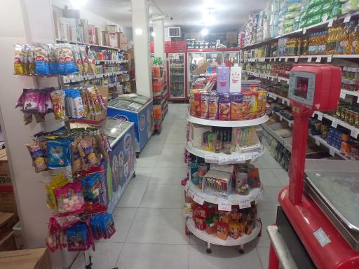 عکس فروشگاه زنجیره ای ياران دریان پدر و پسر