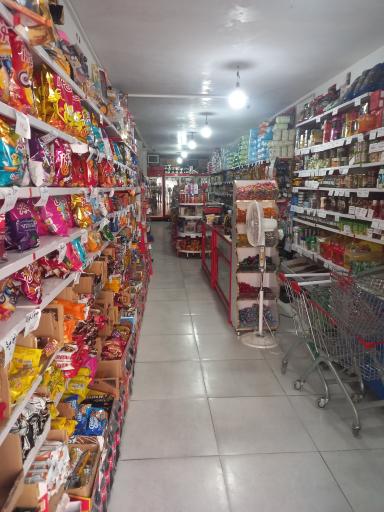 عکس فروشگاه زنجیره ای ياران دریان پدر و پسر