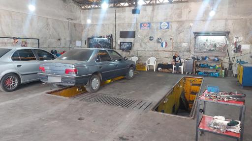 عکس تعمیرگاه و گیربکس اتومات کلاسیک