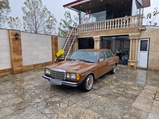 عکس نمایشگاه اتومبیل فرشاد