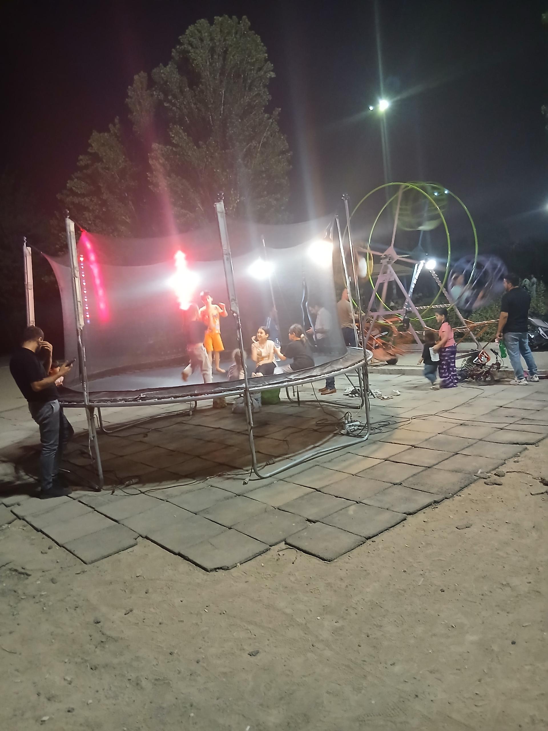 عکس زمین بازی کودکان