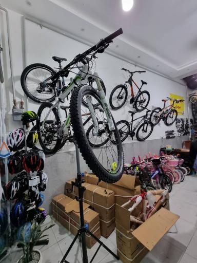 عکس فروشگاه دوچرخه 