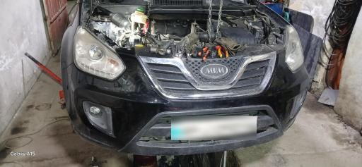 عکس تعمیرگاه مهدی