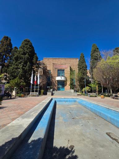 عکس خانه هنرمندان ایران