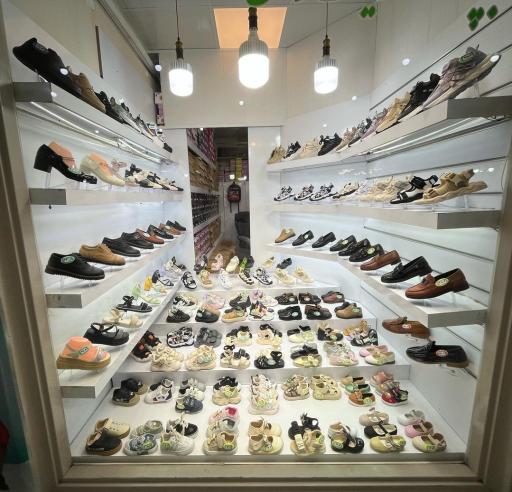 عکس کفش بچگانه