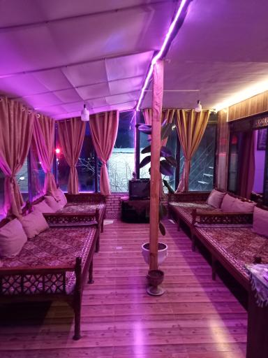 عکس کافه و سفره خانه بابا مهدی