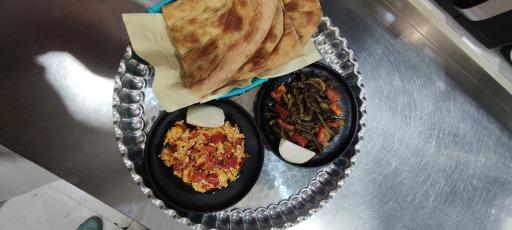 عکس رستوران زعفران