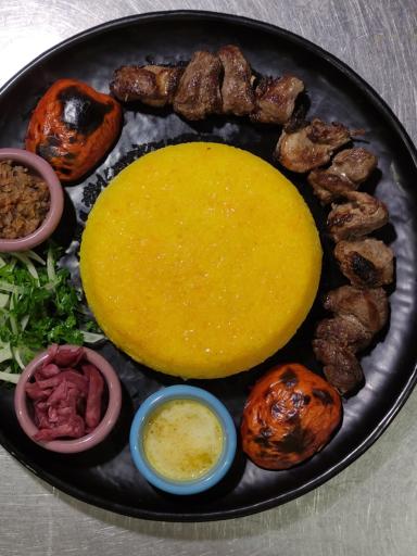 عکس رستوران زعفران