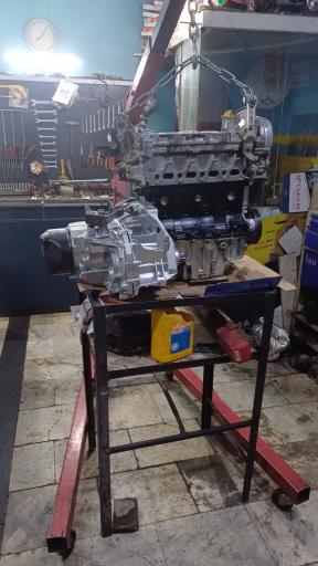 عکس خدمات فنی اتومبیل امید