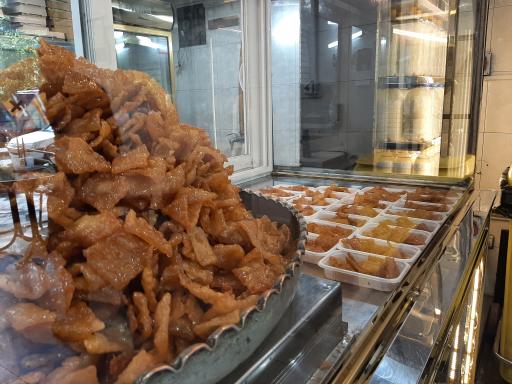 عکس دوغ‌ و گوشفیل عدالت