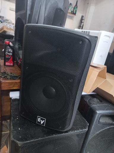 عکس فروشگاه ادوات موسیقی آوای گرگان