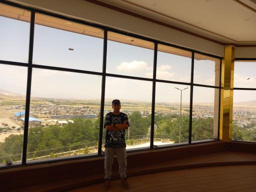 عکس رستوران گردان بام آبی ایران